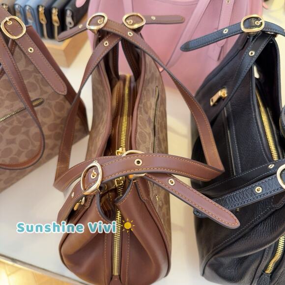 NWT Coach Erin Shoulder Bag Leather CAQ87 In Signature Canvas - Picture 2 of 10